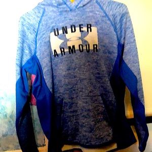 Under armor size large really good condition barely worn